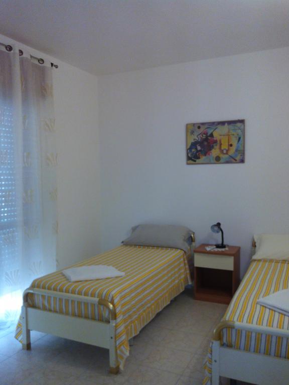 Casa Vacanze Isabella Aliano Exterior foto